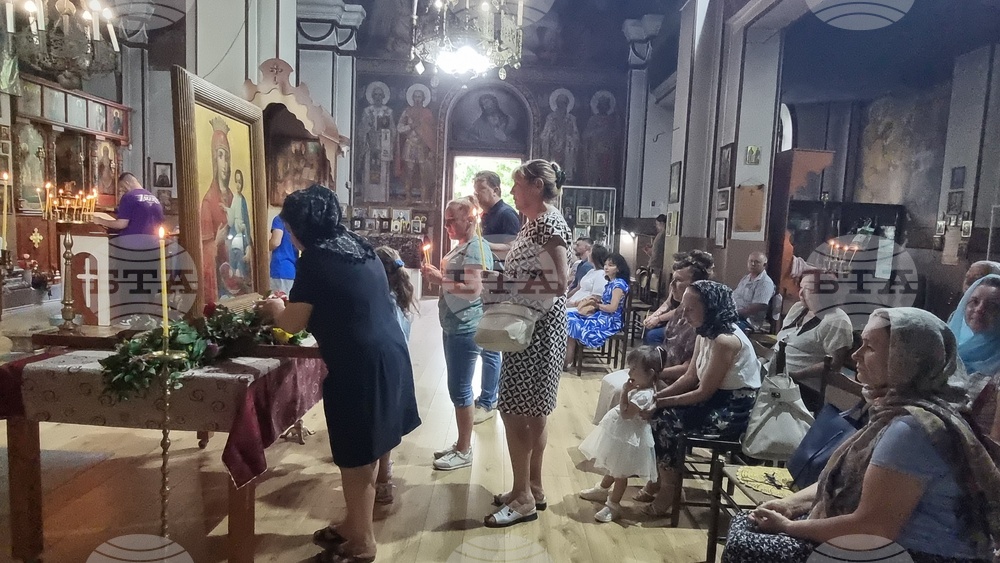 Нова Загора - икона на Пресвета Богородица Акатистна, Атонска