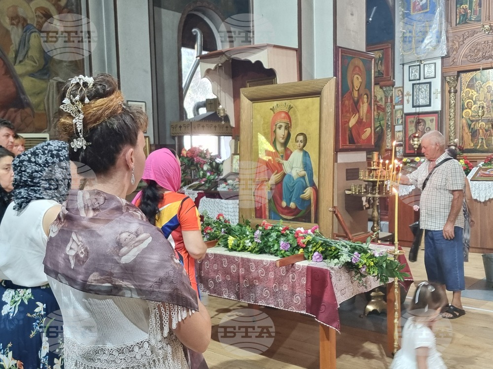 Нова Загора - икона на Пресвета Богородица Акатистна, Атонска