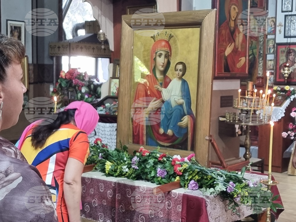 Нова Загора - икона на Пресвета Богородица Акатистна, Атонска