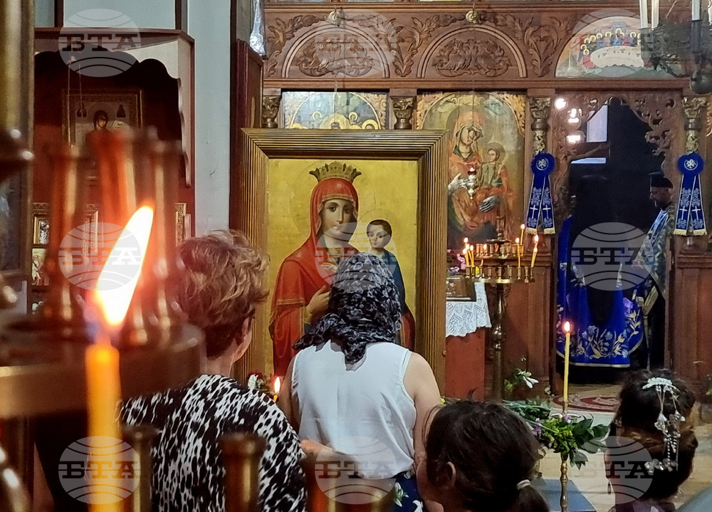 Нова Загора - икона на Пресвета Богородица Акатистна, Атонска
