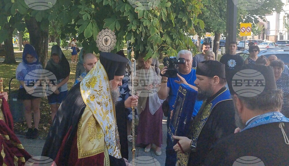 Враца - посрещане на Хавайската чудотворна икона на Пресвета Богородица