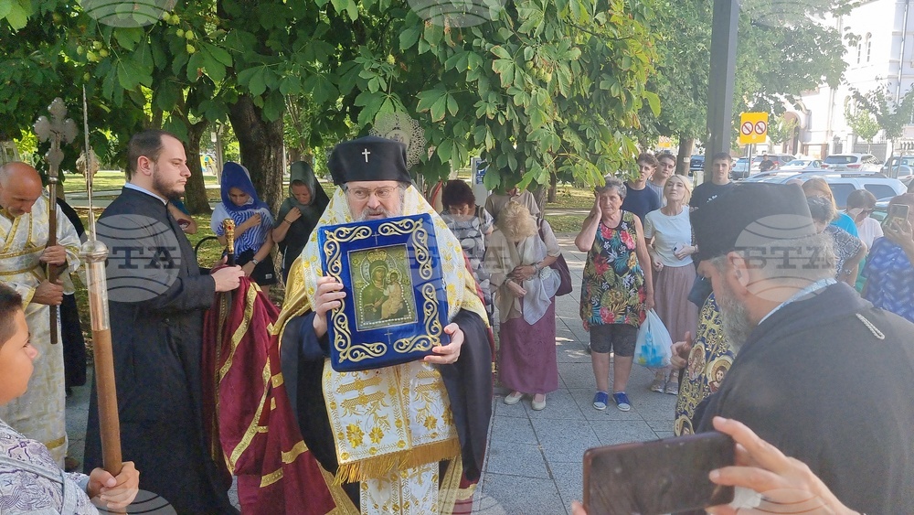 Враца - посрещане на Хавайската чудотворна икона на Пресвета Богородица