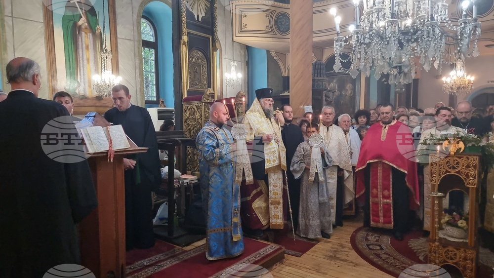 Враца - посрещане на Хавайската чудотворна икона на Пресвета Богородица