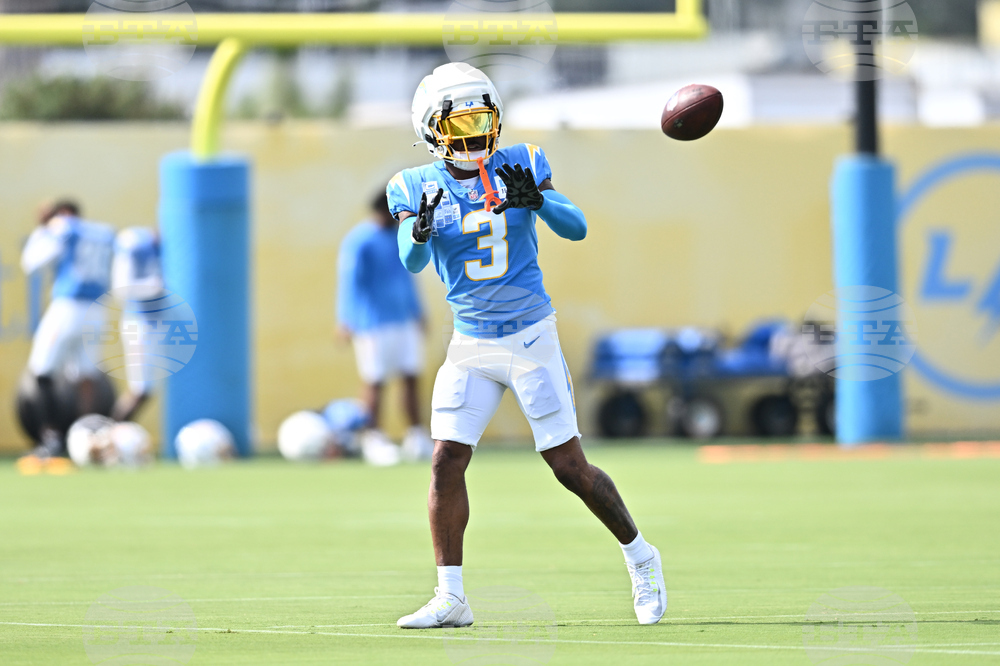 Chargers Camp Football