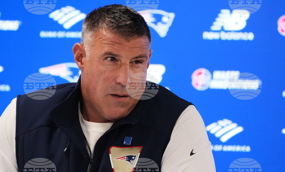 Patriots Colts Camp Football