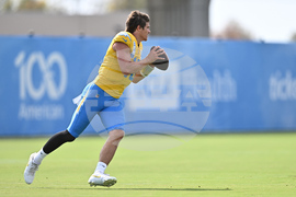 Chargers Camp Football