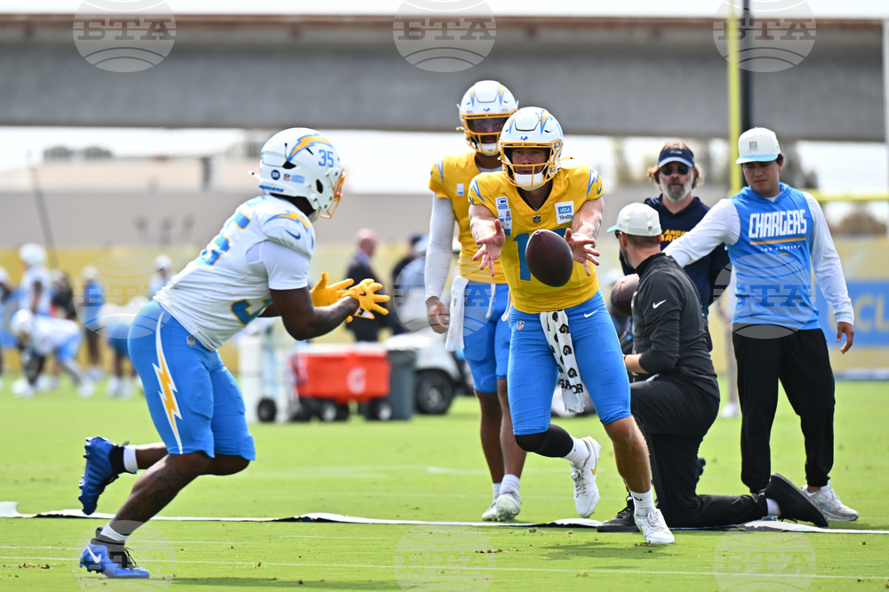 Chargers Camp Football