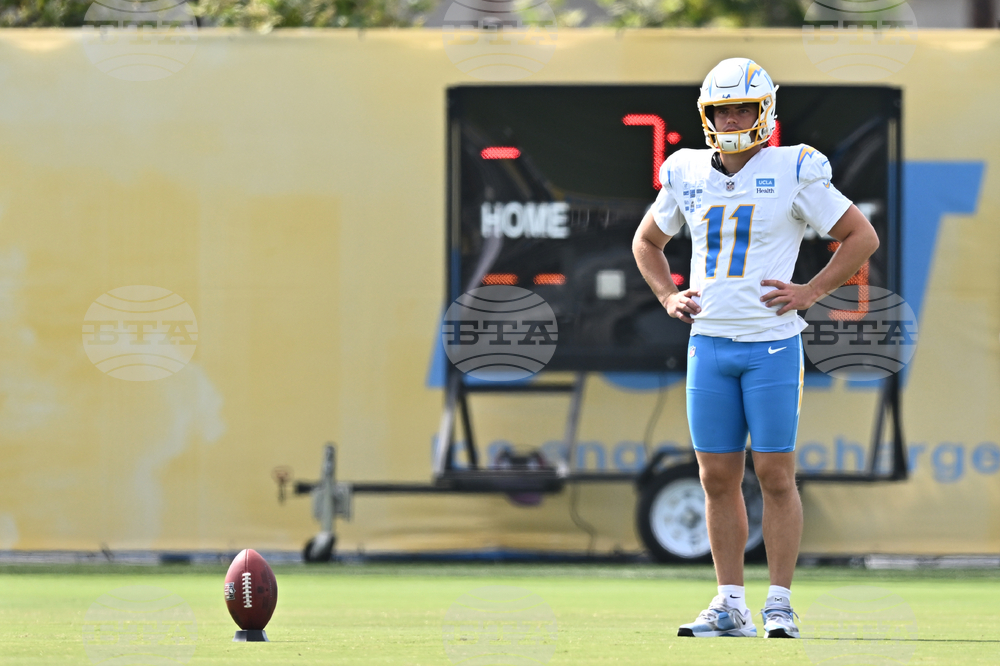 Chargers Camp Football