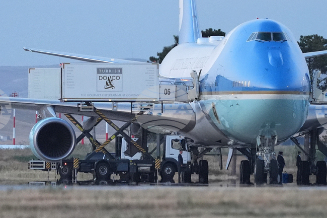 Air Force One Trump
