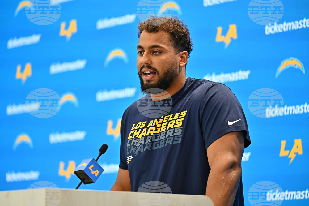 Chargers Camp Football