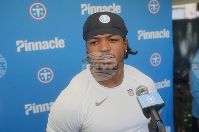 Titans 49ers Camp Football