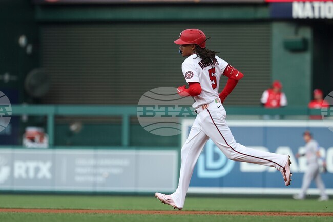 Cubs Nationals Baseball