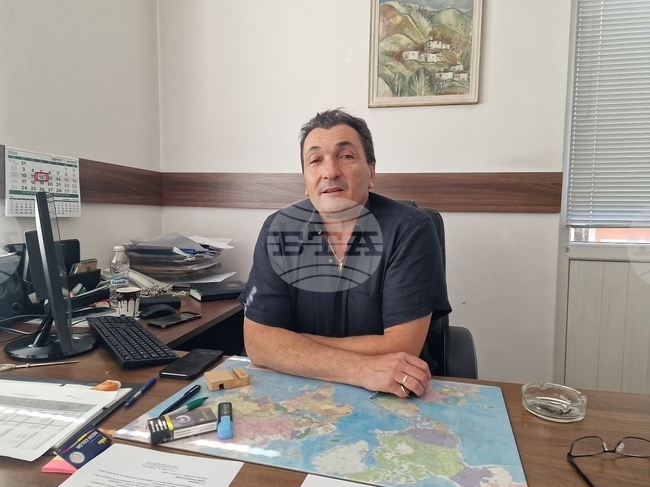 Човешката небрежност е основната причина за горски пожари в Смолянско, рисковият период предстои, каза директорът на РДГ Георги Кисьов