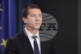 Народно събрание - Николай Денков - Мирослав Иванов - брифинг