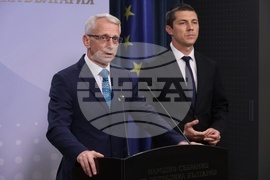 Народно събрание - Николай Денков - Мирослав Иванов - брифинг