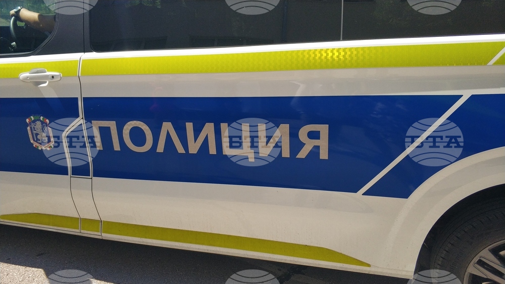Тежка катастрофа между лек и товарен автомобил затвори Айтоския проход, загинала е 62-годишна жена