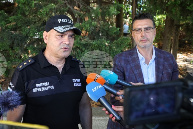 Водолази ще помагат за изваждането на падналия в морето край Равда мотоделтапланер 