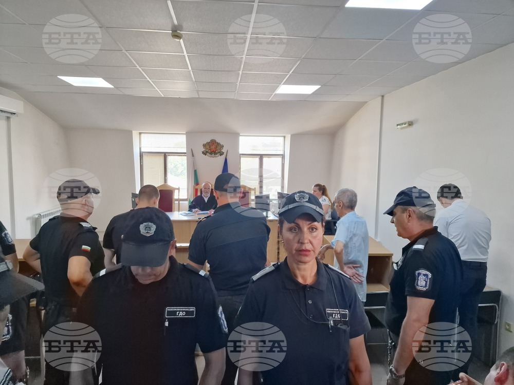 Районният съд в Пловдив освободи двамата младежи, нападнали непалски граждани в града