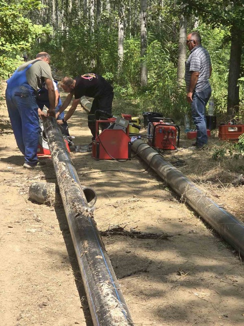 Напредва изграждането на захранващия водопровод за подпомагане водоподаването към Свищов и две населени места в общината