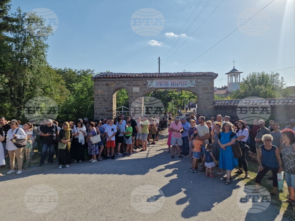 Село Мерданя - посрещане на чудотворната Хавайска мироточива Иверска икона на Пресвета Богородица