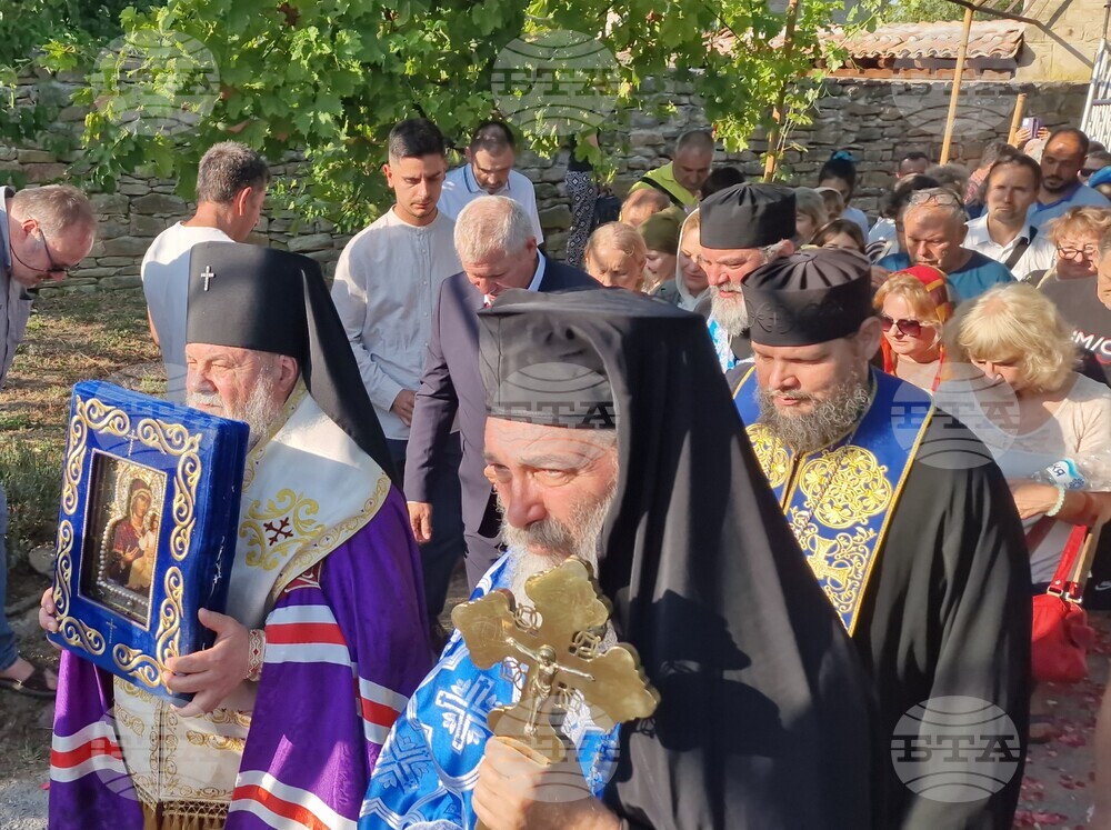 Село Мерданя - посрещане на чудотворната Хавайска мироточива Иверска икона на Пресвета Богородица