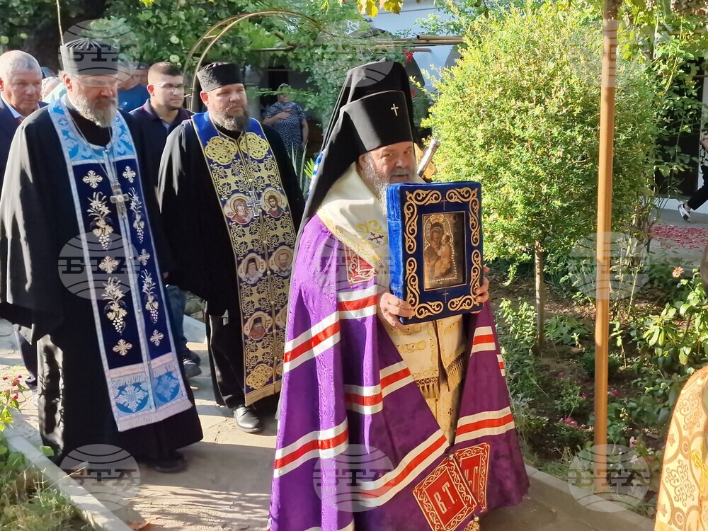 Село Мерданя - посрещане на чудотворната Хавайска мироточива Иверска икона на Пресвета Богородица