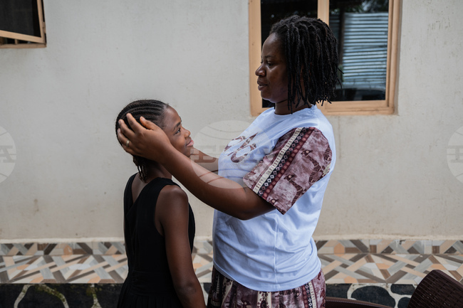 Congo Dying Mothers Ebola