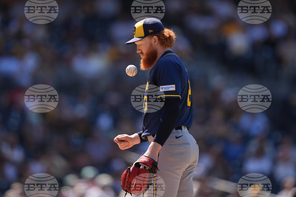 Brewers Padres Baseball