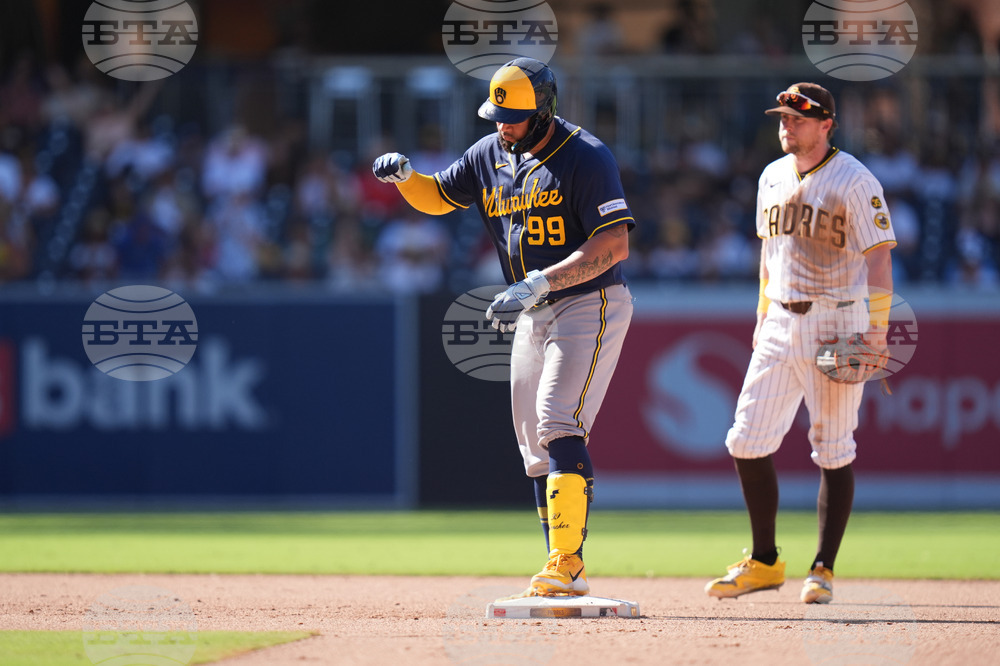 Brewers Padres Baseball