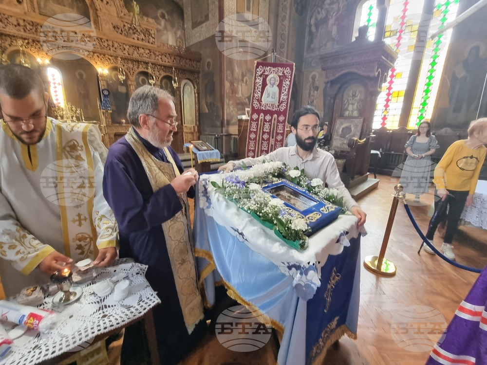 Велико Търново - катедрален храм - чудотворна икона - Света Богородица
