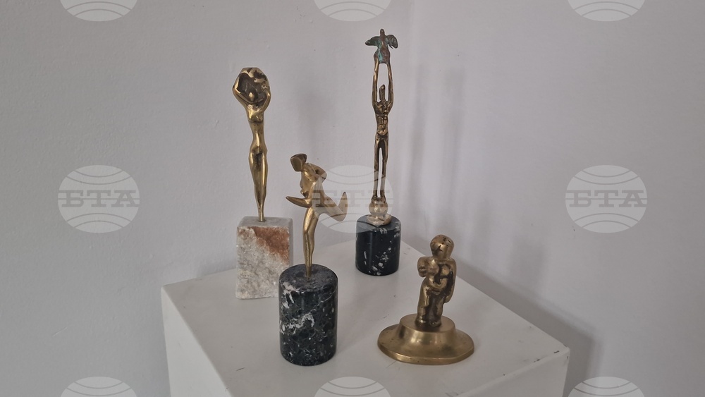 Троян - изложба скулптура и живопис - Петко Караколев