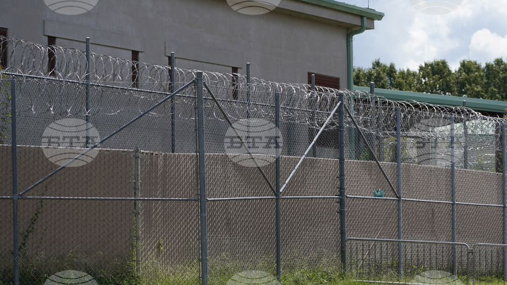 Гръцката полиция е задържала 30 души след безредиците в център за мигранти край границата с България; няма избягали, заявяват властите