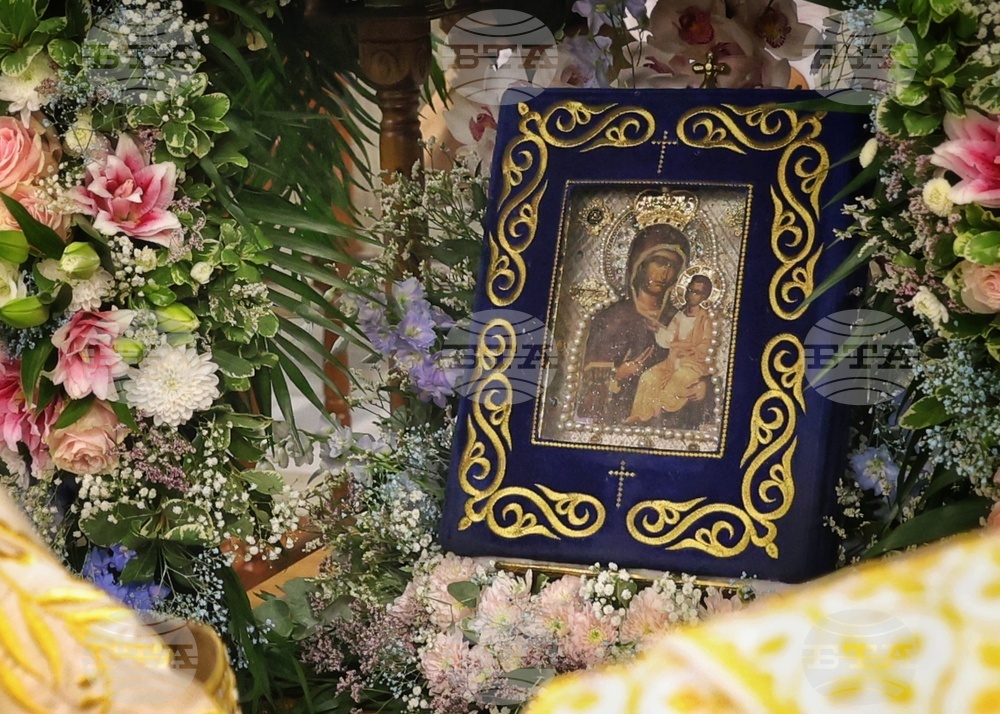 Бургас - Хавайска Иверска икона на Пресвета Богородица - посрещне