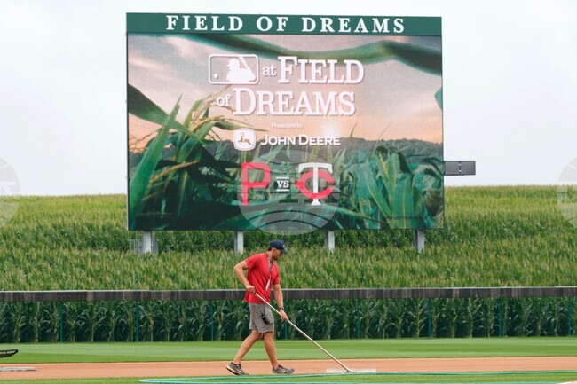 Phillies Twins Baseball