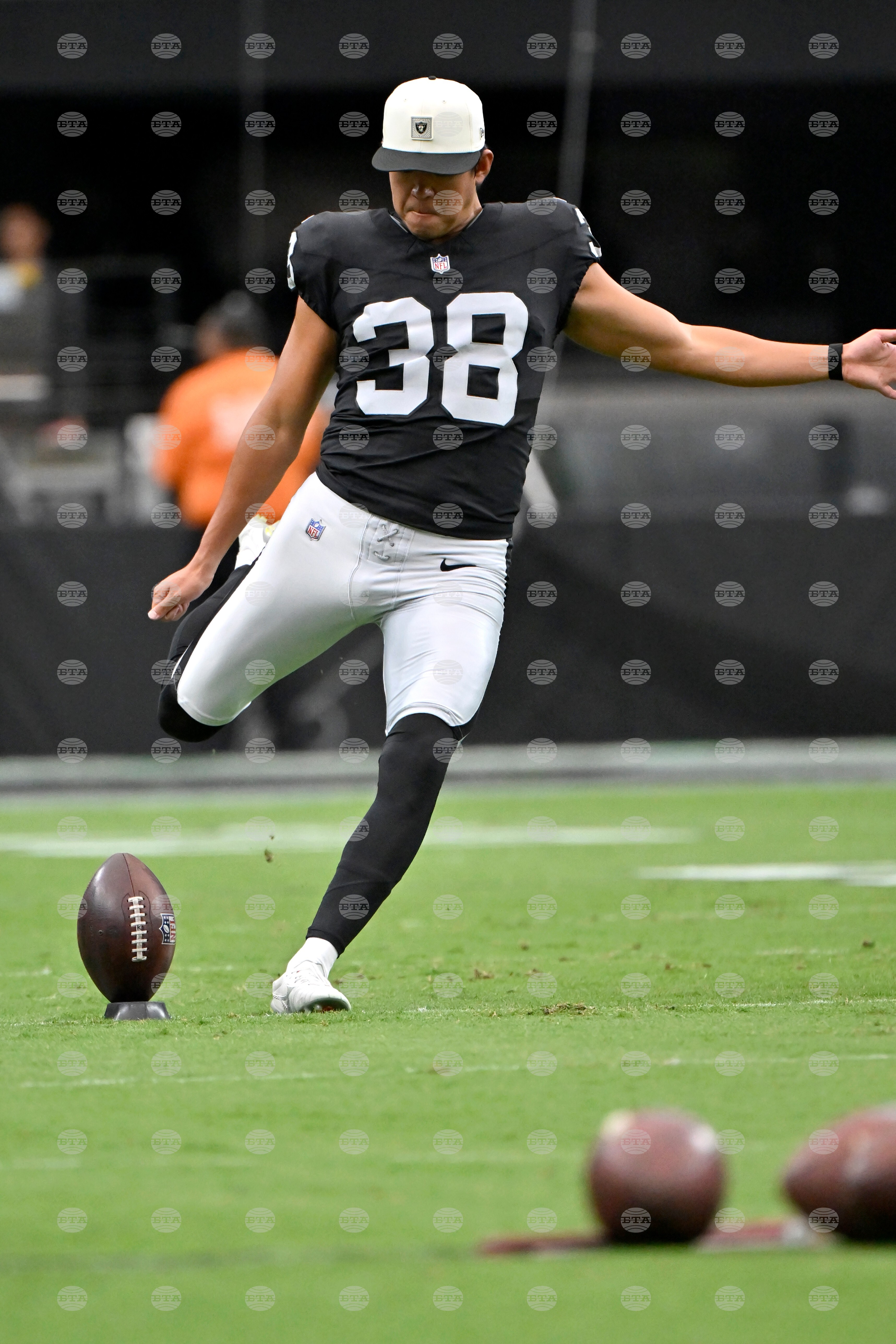 Cardinals Raiders Football