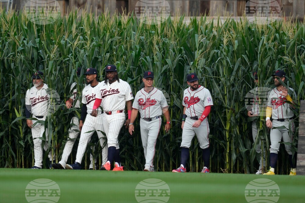 APTOPIX Phillies Twins Baseball