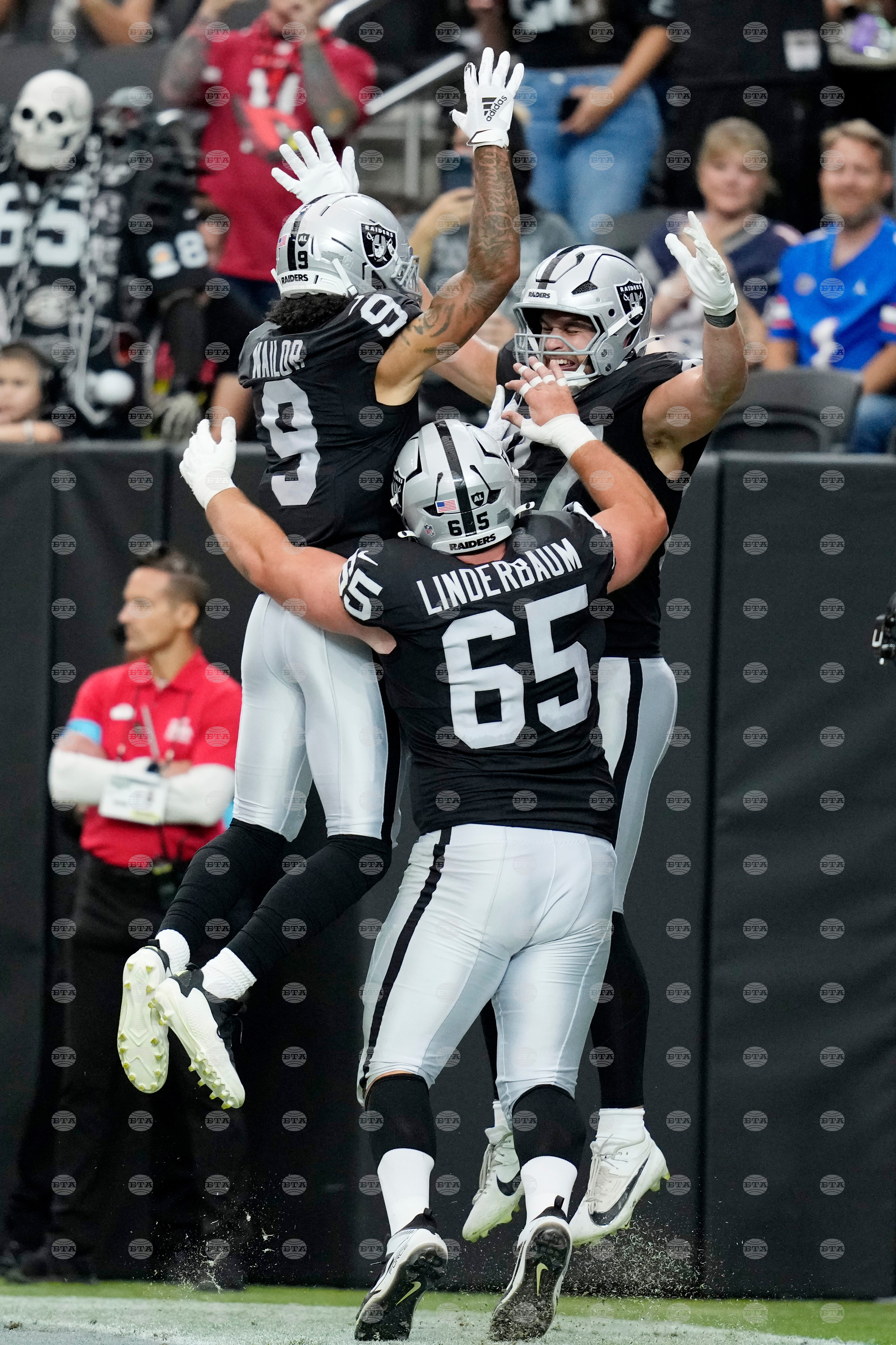 Cardinals Raiders Football