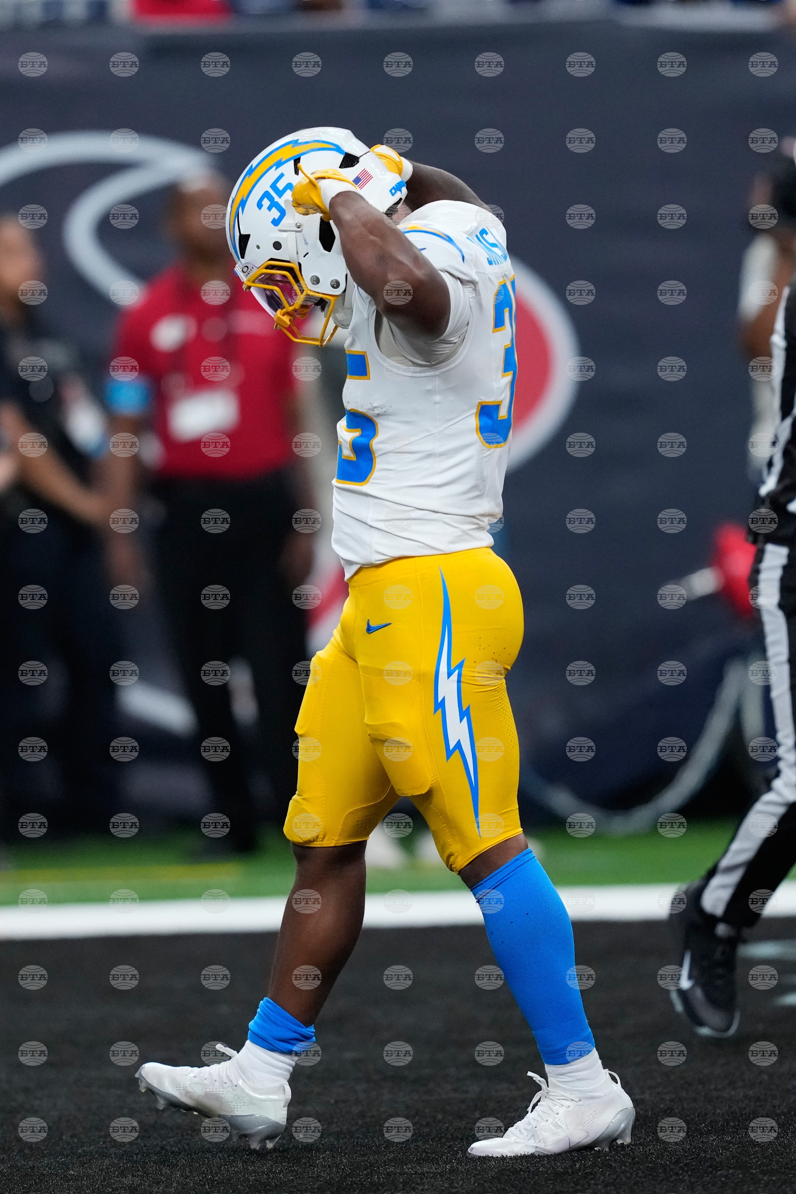Chargers Texans Football