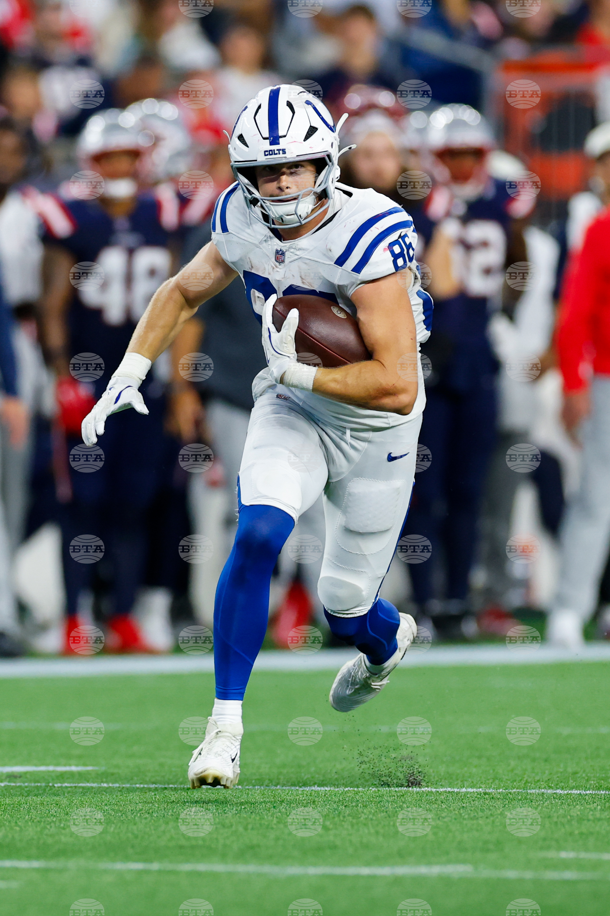 Colts Patriots Football