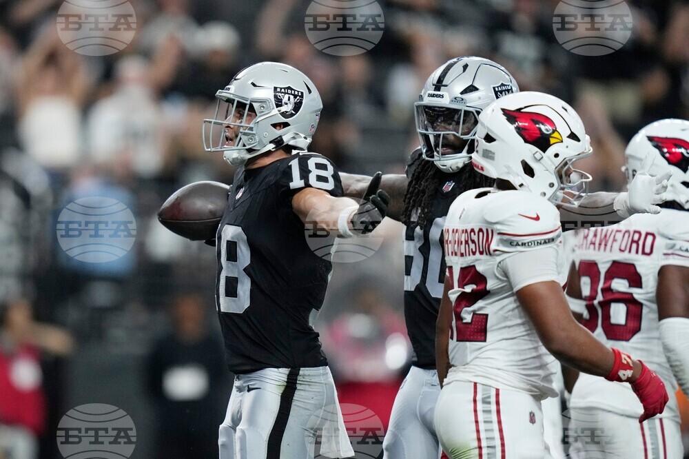 Cardinals Raiders Football
