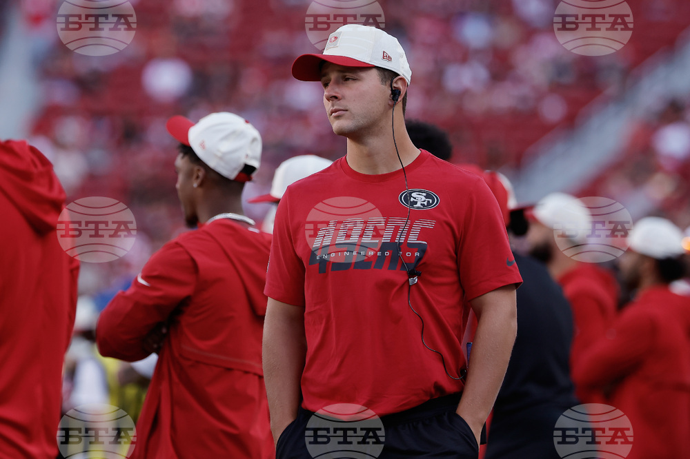 Titans 49ers Football