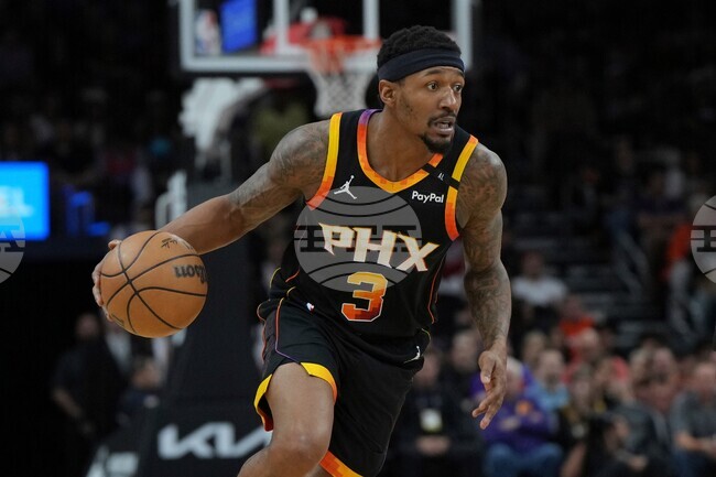Clippers Beal Basketball