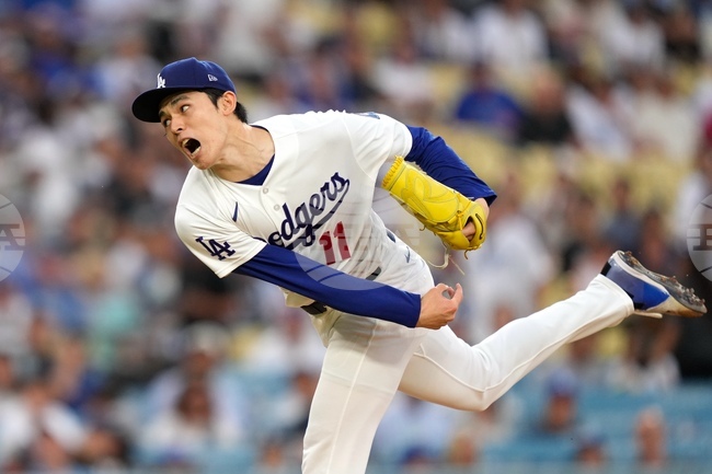 Brewers Dodgers Baseball