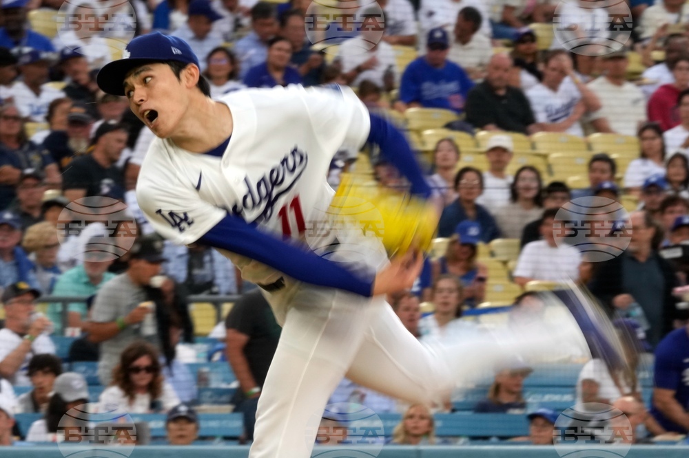 Brewers Dodgers Baseball