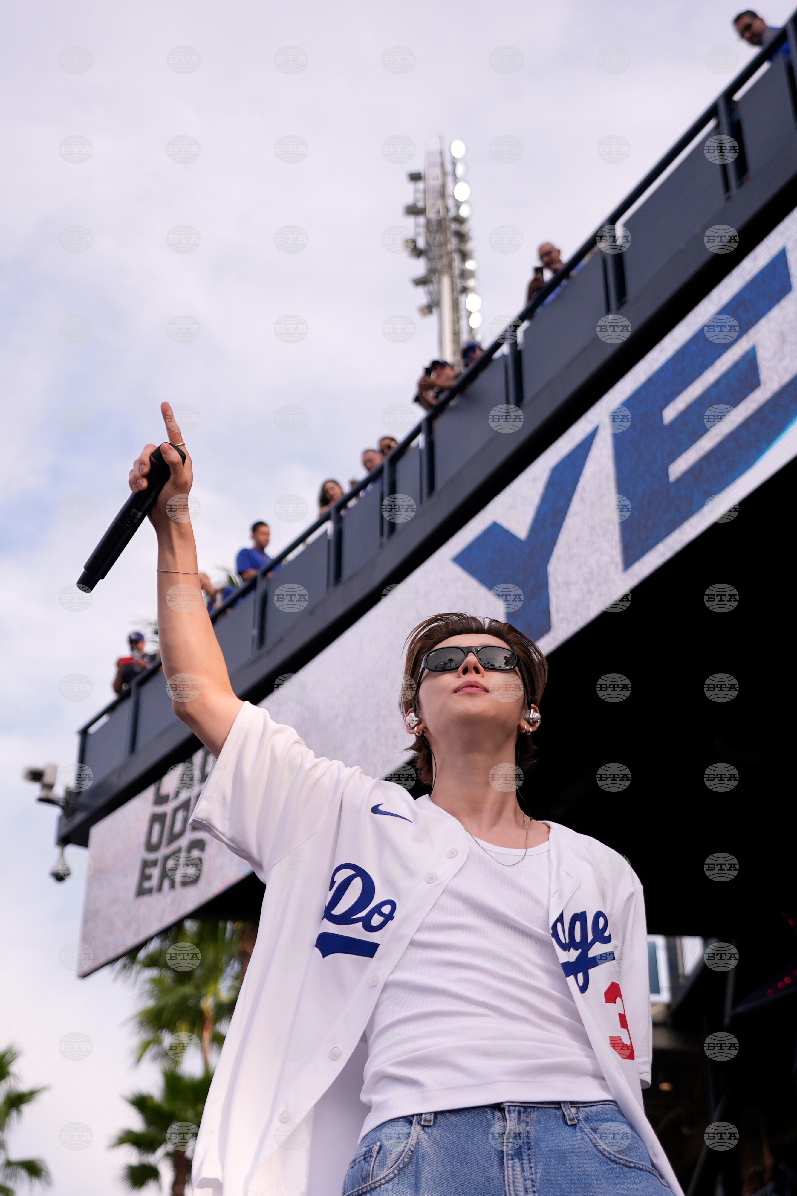 Brewers Dodgers Baseball