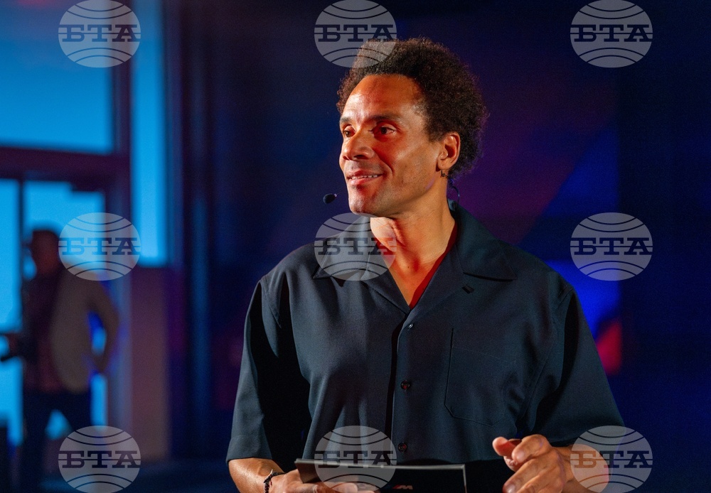 "House of M" – Monterey Car Week Event