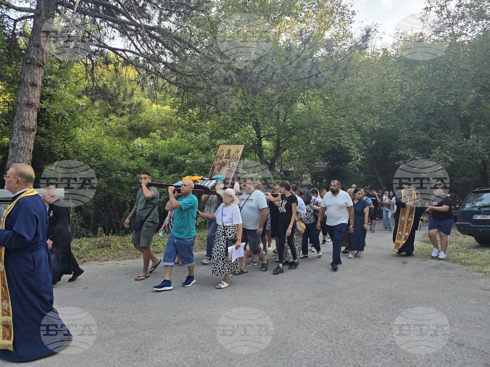 Свищов - манастир „Покров Богородичен“ - храмов празник