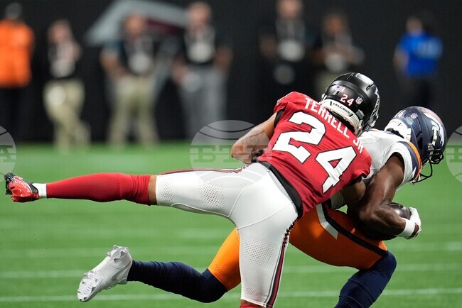 Broncos Falcons Football