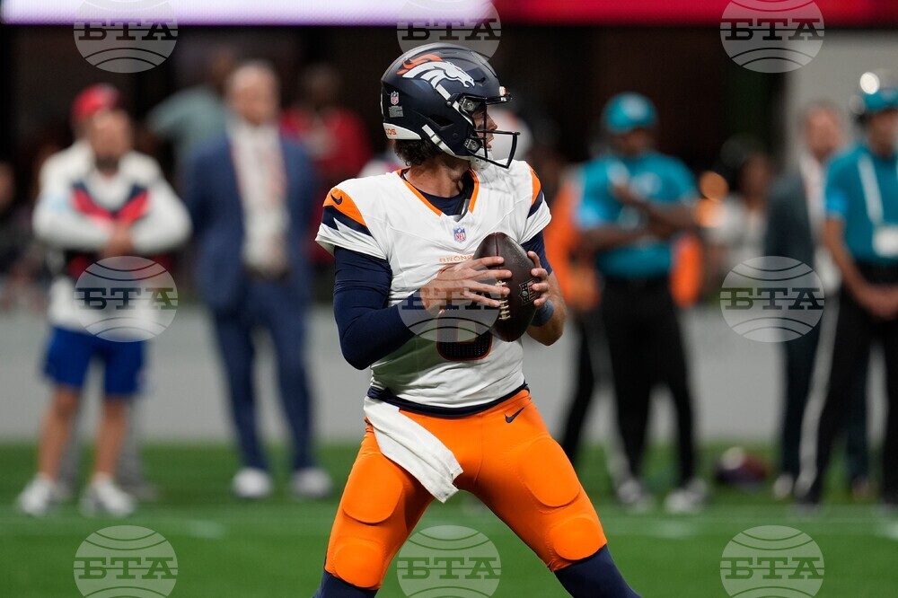 Broncos Falcons Football