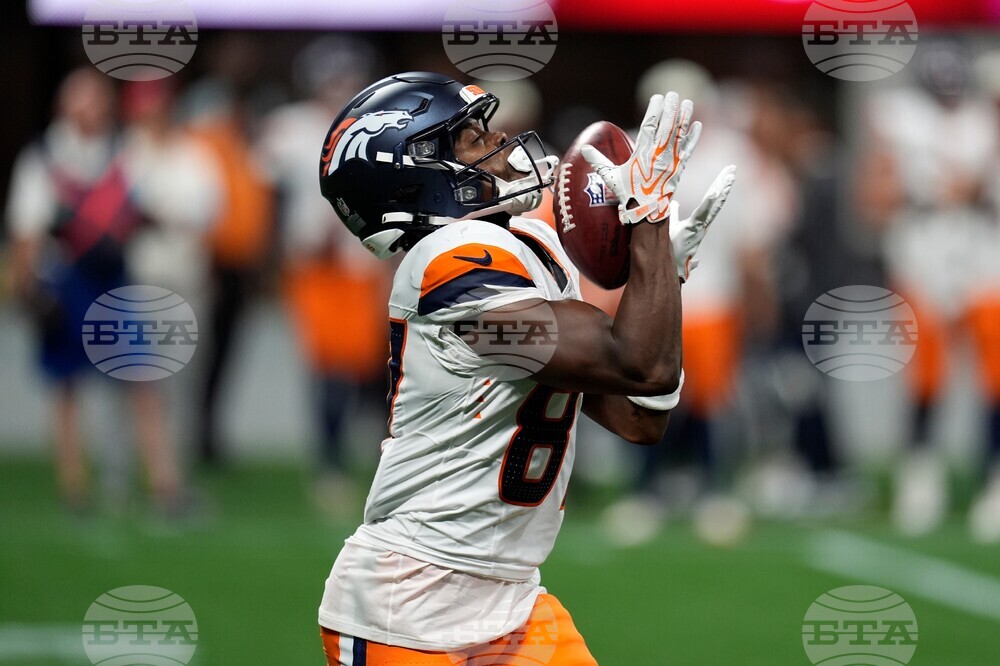 Broncos Falcons Football